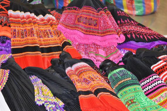 Etoffes artisanales Hmong