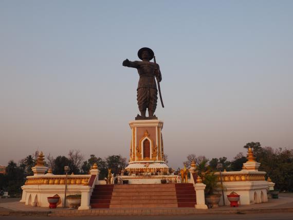 Statue du King Anouvong