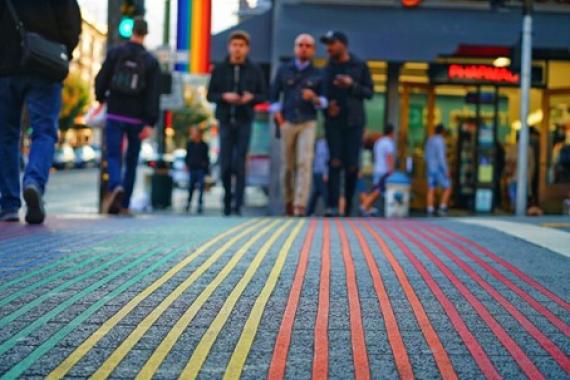 Castro, le quartier gay de San Francisco aux couleurs arc-en-ciel.