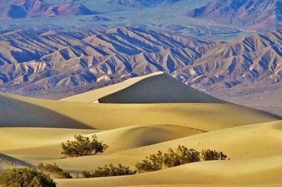 Paysages diversifiés de la Death Valley