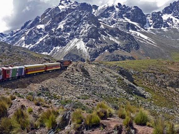 Le train de la Sierra, à la conquête des Andes péruviennes
