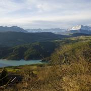 Camping et randonnée à Monteynard, plus beau lac d'Isère